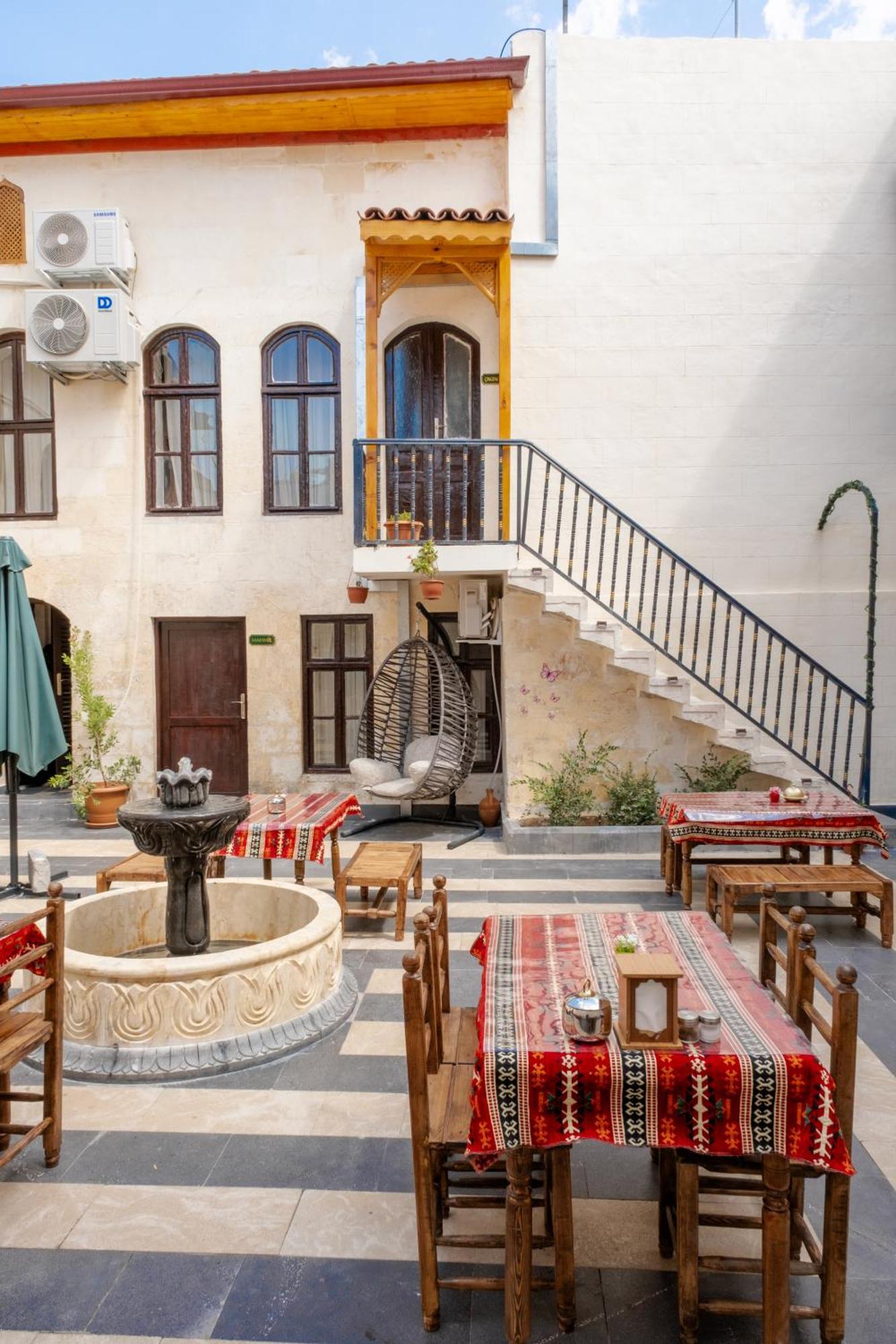 Dostlar Konagi Hotel Sahinbey Exterior photo